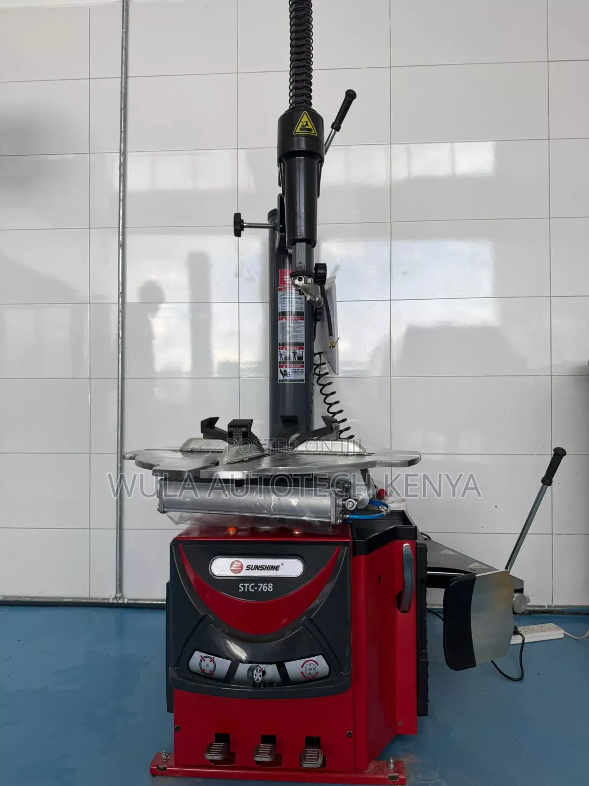 Highly Performing Industrial Use Tyre Changer STC 768 Machine Sunshine