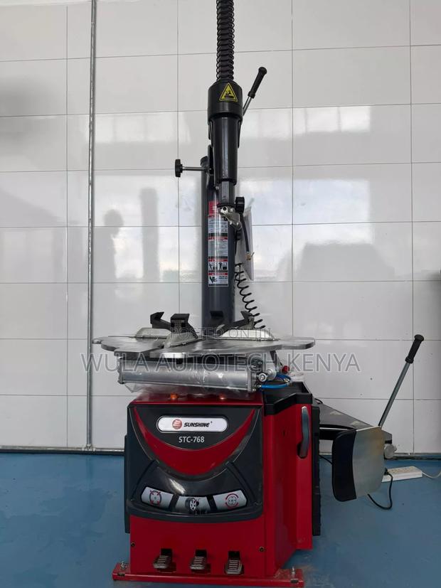 Highly Performing Industrial Use Tyre Changer STC 768 Machine Sunshine