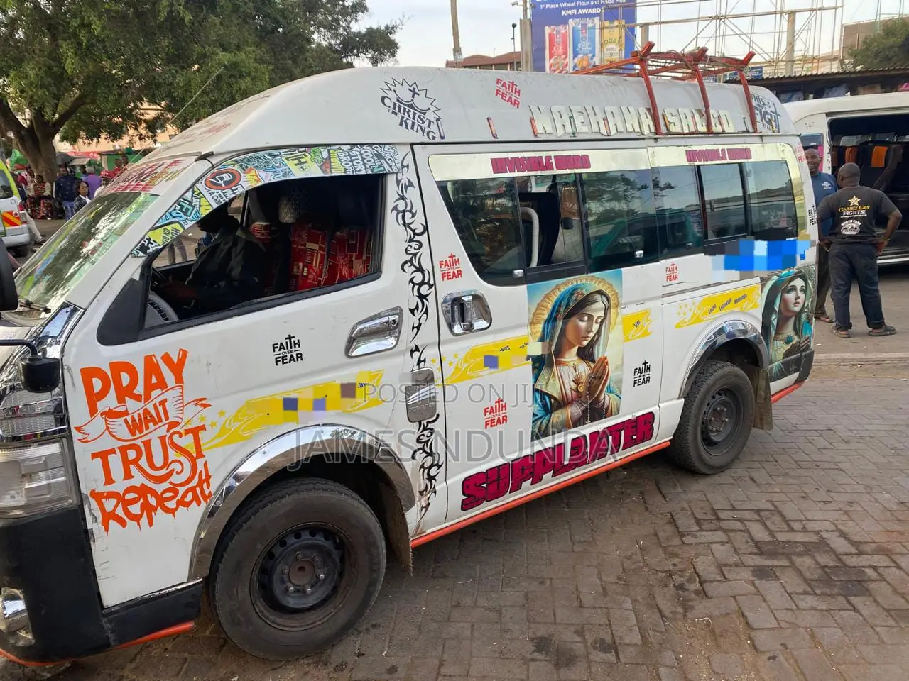 Toyota HiAce 2003 White