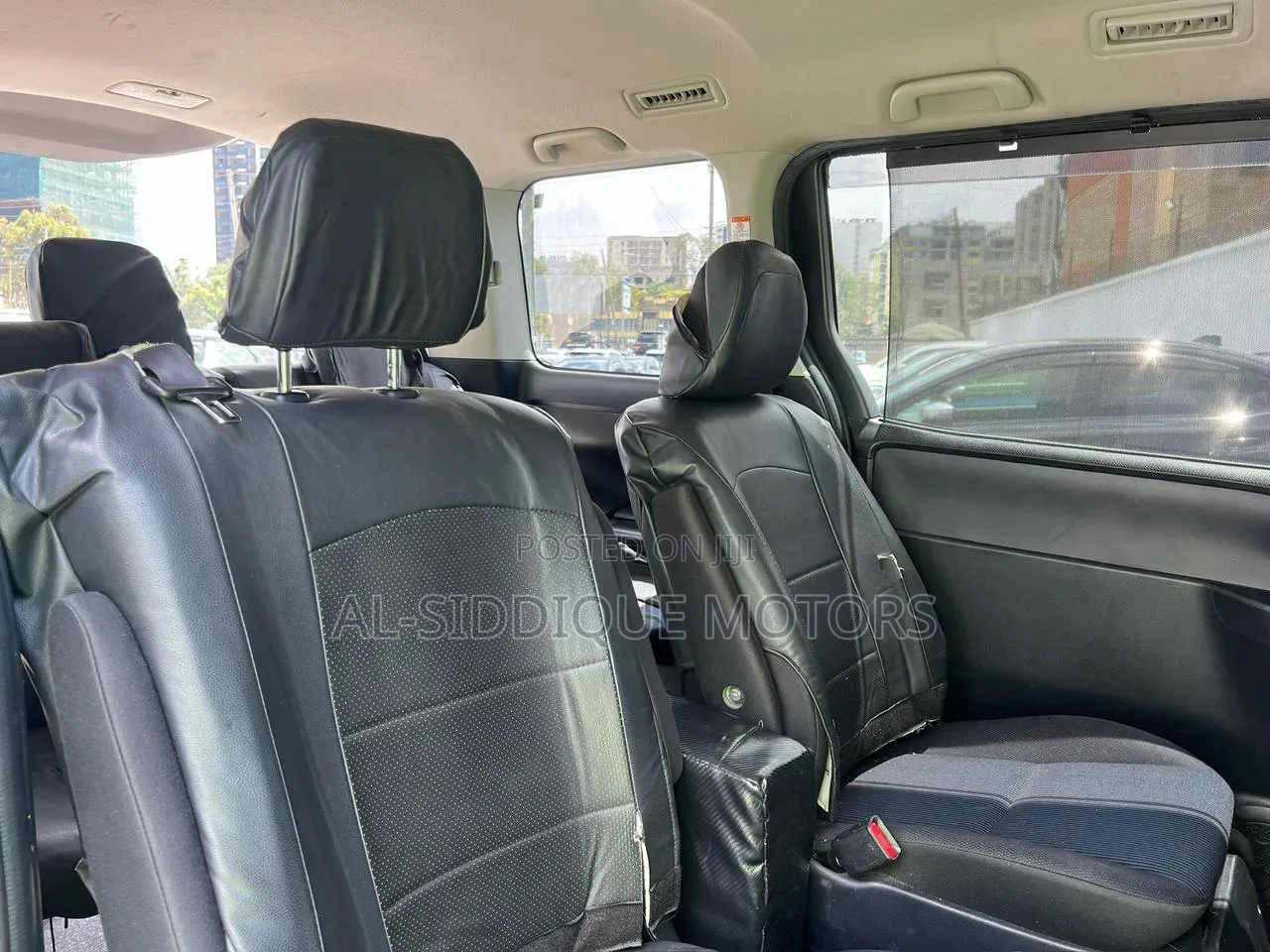 Toyota Voxy 2017 Silver