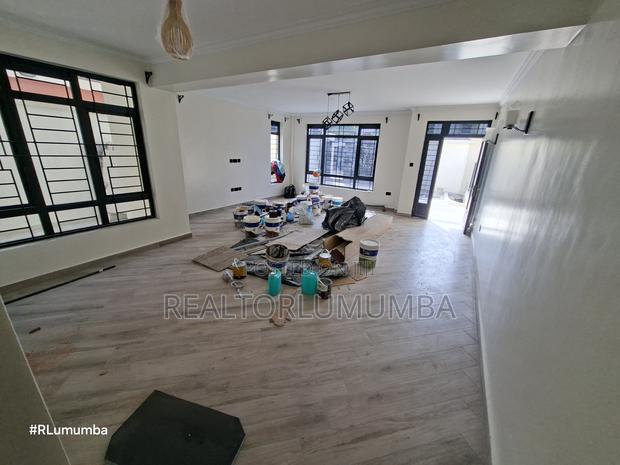 4bdrm House in Gateway Mall Area for rent - thumbnail 7