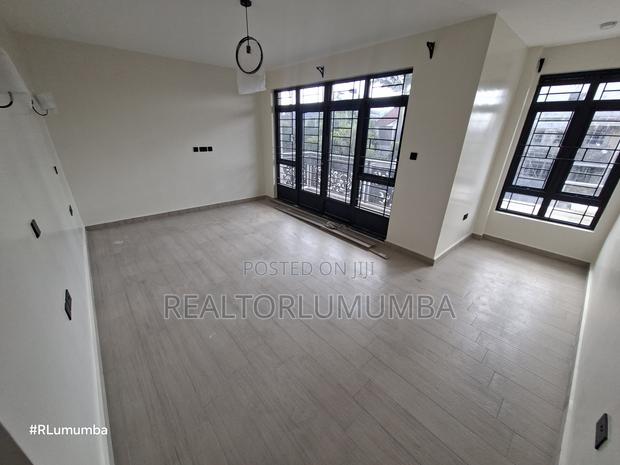 4bdrm House in Gateway Mall Area for rent - thumbnail 15