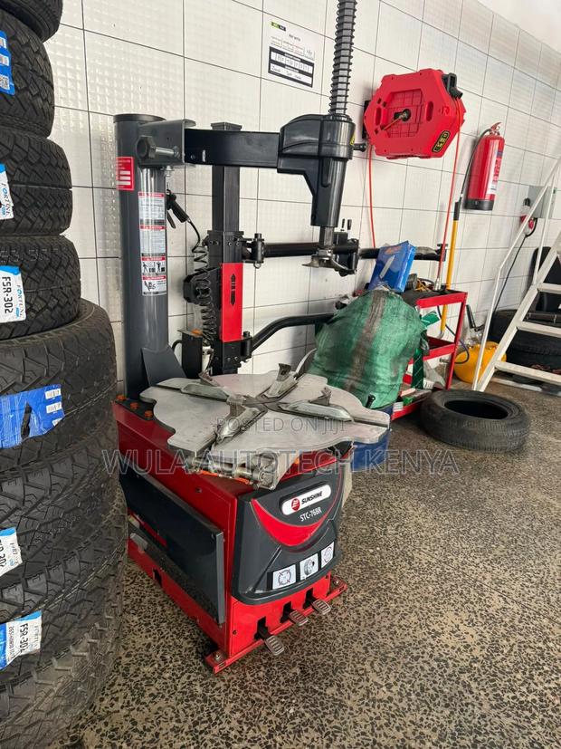 Fully Automatic Tyre Changing System STC 768 Sunshine Wula - thumbnail 2