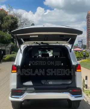 Lexus LX 600 2022 White