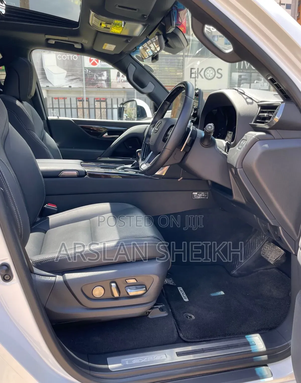 Lexus LX 600 2022 White