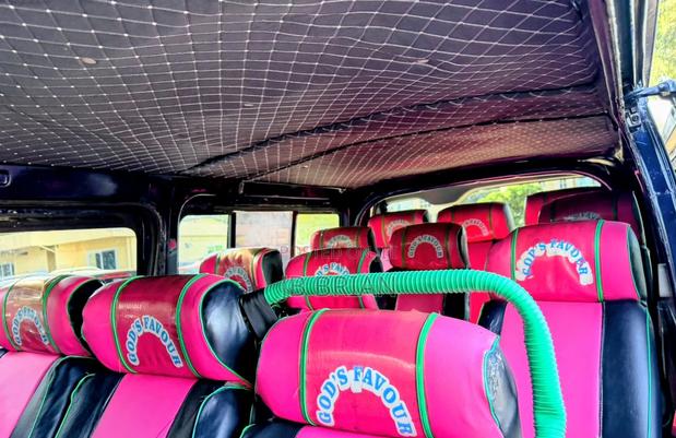 Toyota HiAce 2014 Blue - thumbnail 5