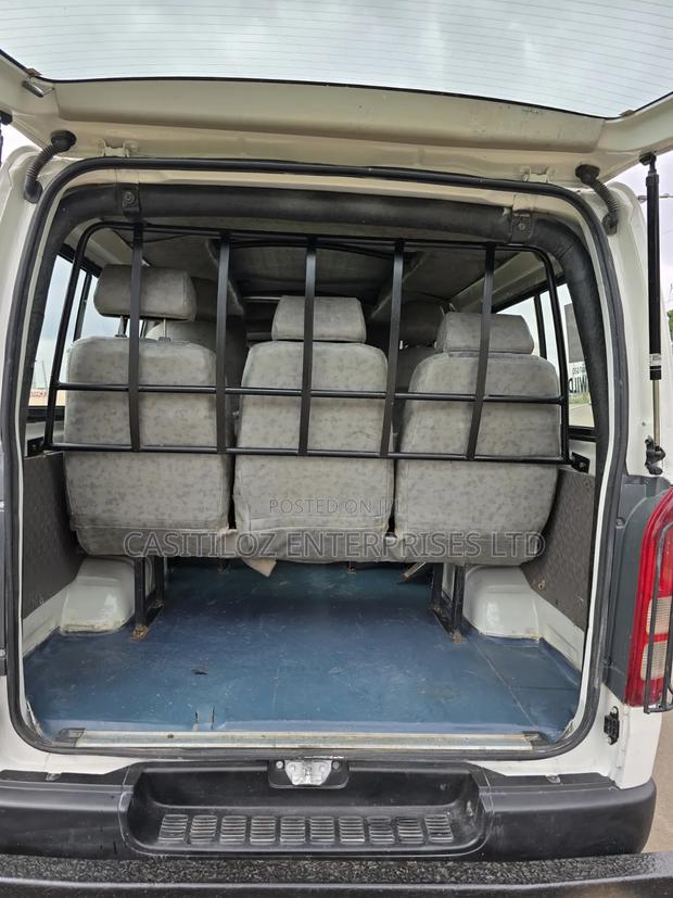 Toyota HiAce 2015 White - thumbnail 5