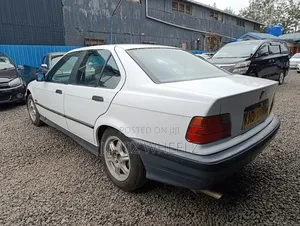 BMW 316i 1993 White