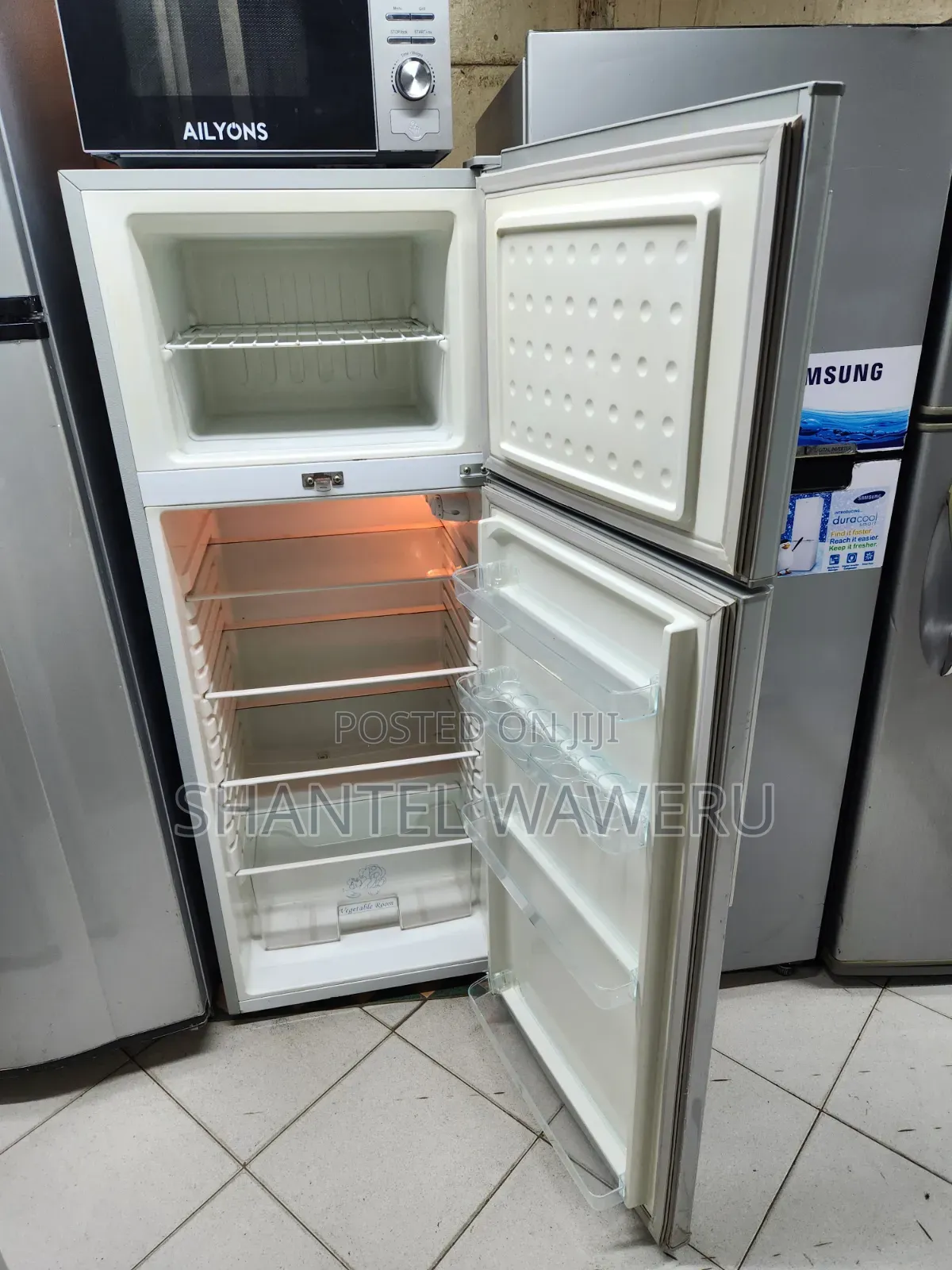 Well Maintained Ramtoms Fridge