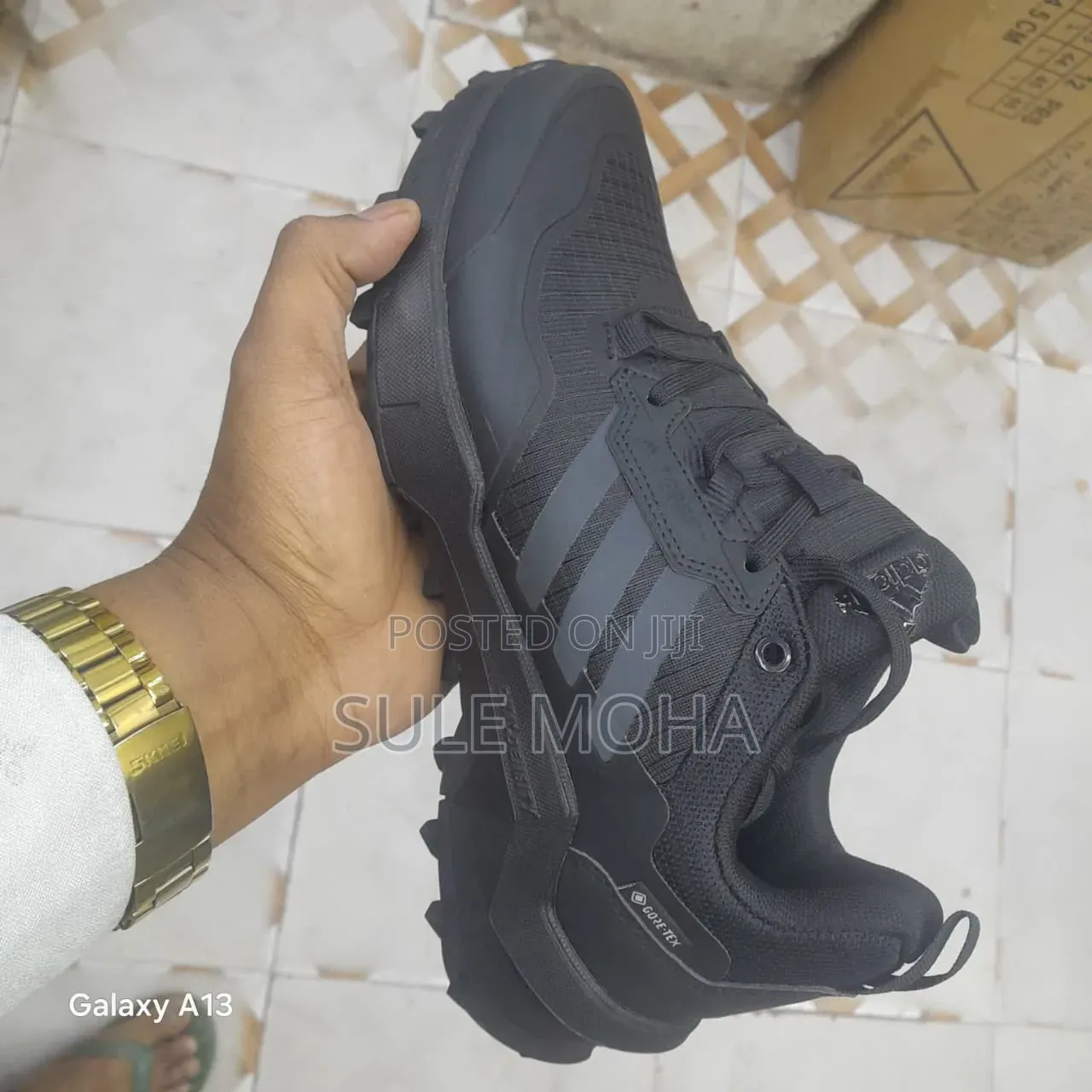 Sketchers Shoes