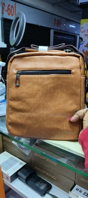 Jeep Buluo Leather Shoulder Bag for Men
Jeep Travel Sling Bag Crossbod
