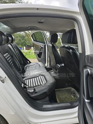 Volkswagen Passat 2011 White
