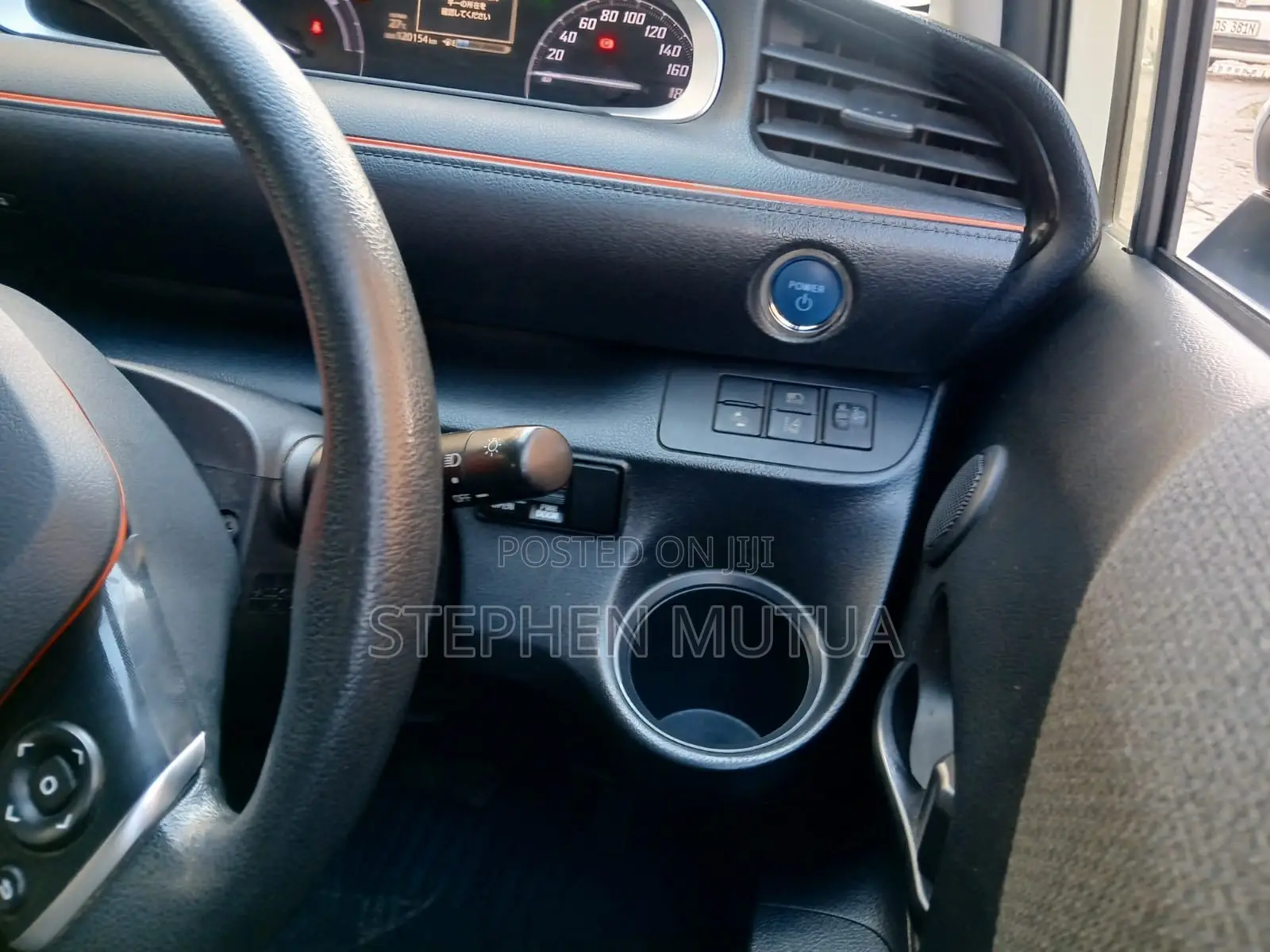 Toyota Sienta 1.5 Hybrid FWD 2019 White