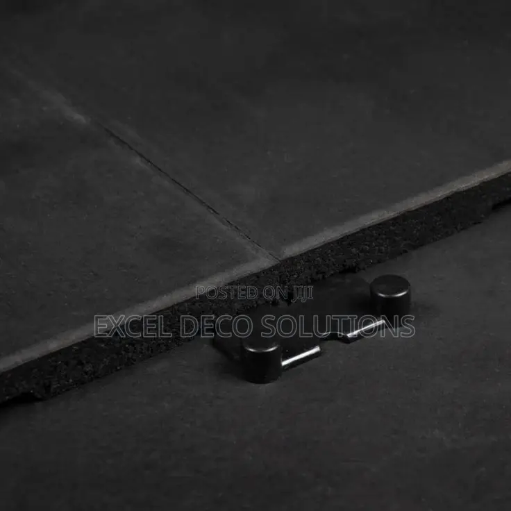 Heavy Duty Rubber Gym Mat for Safe Comfortable Training
