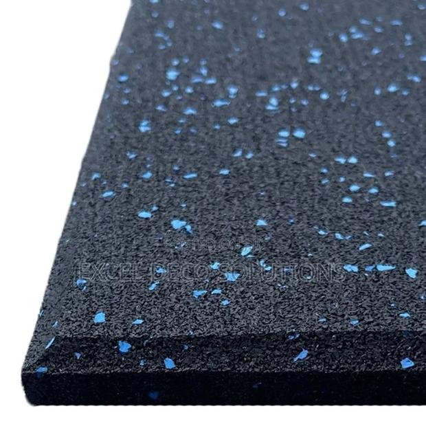 Heavy Duty Rubber Gym Mat – Durable Flooring for Fitness Spaces
