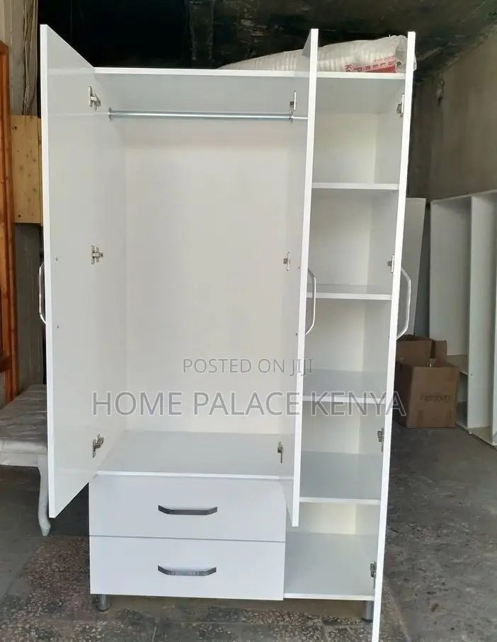 Bedroom Wardrobe: 2 Door Wooden Wardrobe