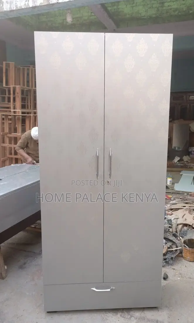 Bedroom Wardrobe: 2 Door Wooden Wardrobe