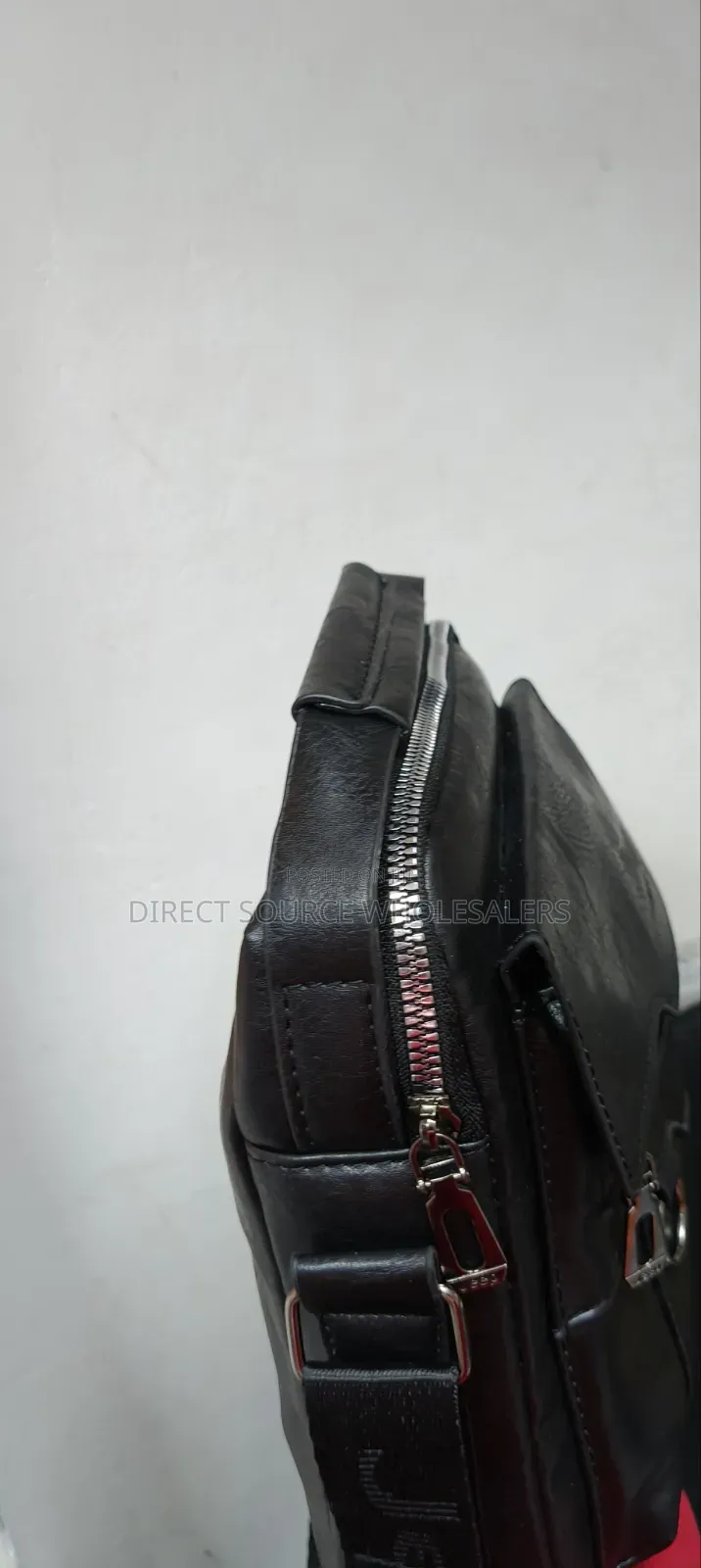 Jeep Compact Everyday Carry Shoulder Bag
Jeep Business Travel Bag