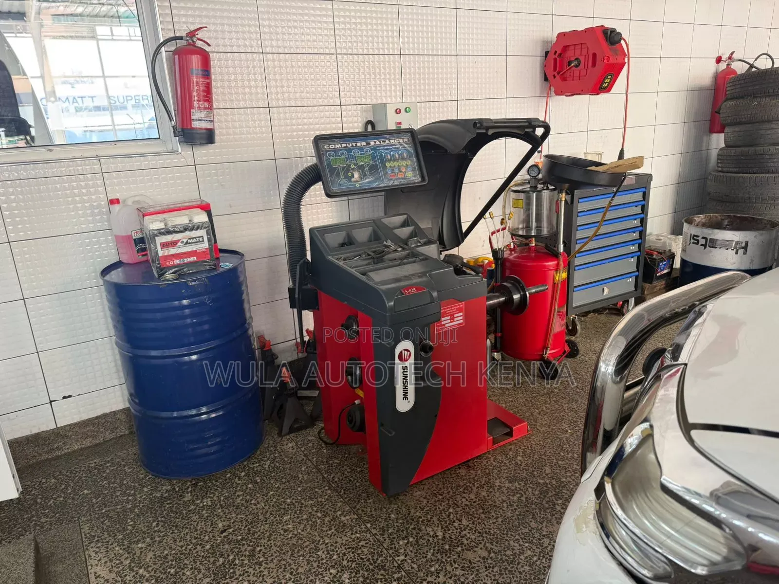 Heavy Duty and Industrial Use Vehicle Wheel Balancer S-828 Sunshine