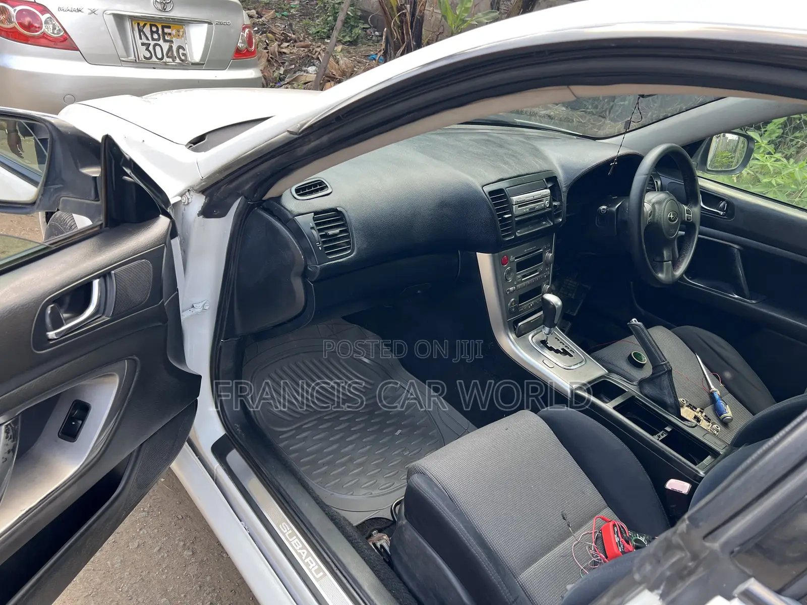 Subaru Legacy 2006 White