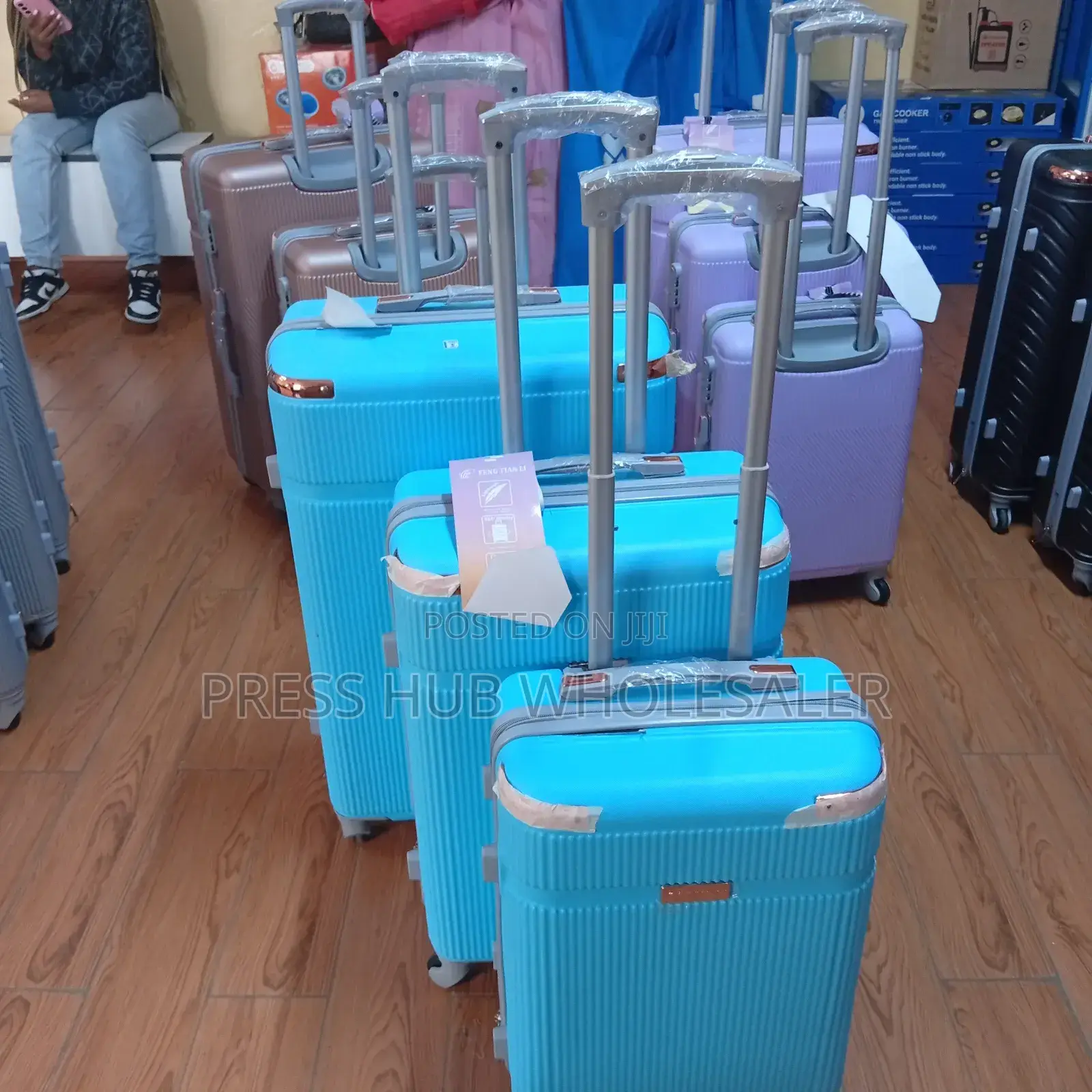 Fashionable Travel Trolley Suitcases