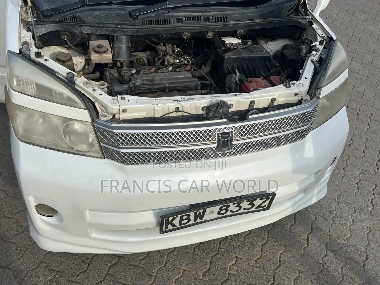 Toyota Voxy 2006 Off white