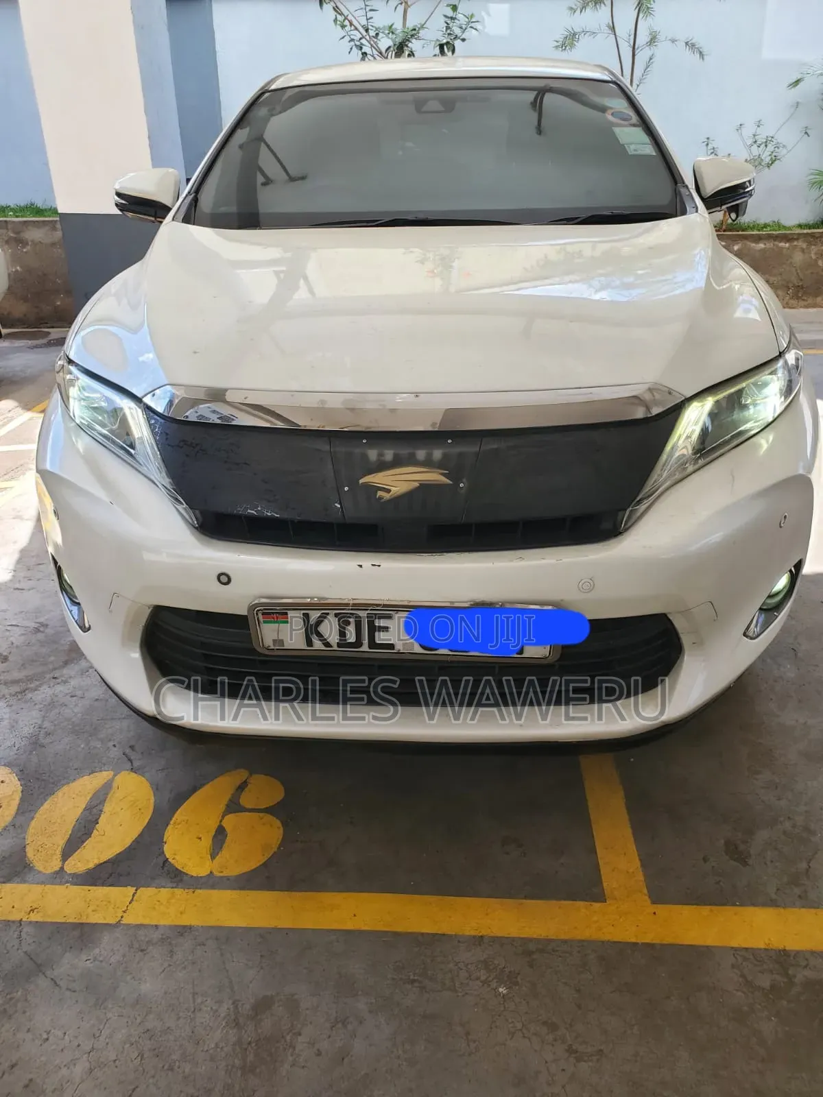 Toyota Harrier 2.0 2014 White