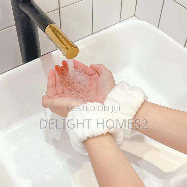 2pcs One Pair Wash Face and Wrist Band_cu