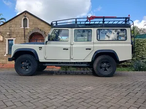 Land Rover Defender 1997 White