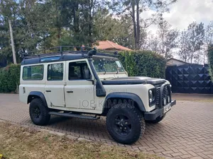 Land Rover Defender 1997 White