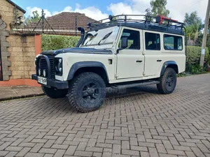 Land Rover Defender 1997 White