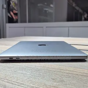 Laptop Apple MacBook Pro 2020 16GB Intel Core i5 SSD 512GB