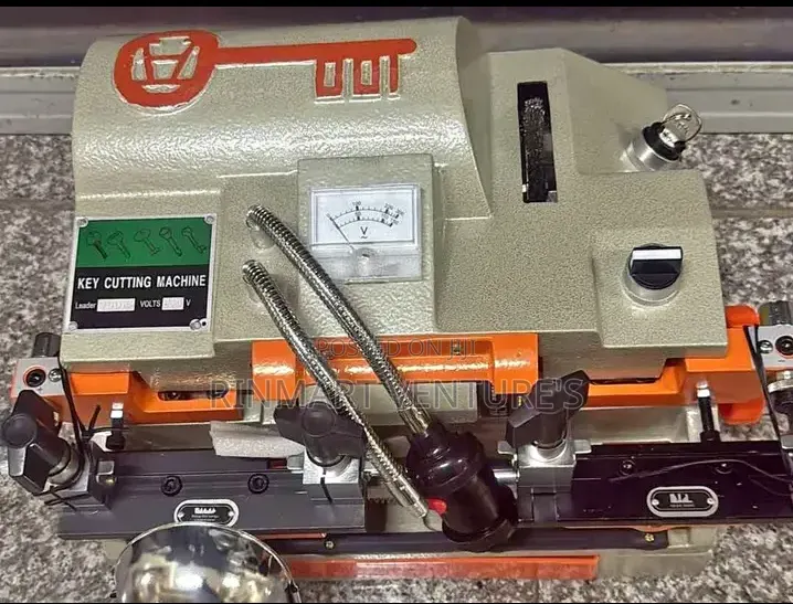 Heavy Duty Key Cutting Machine