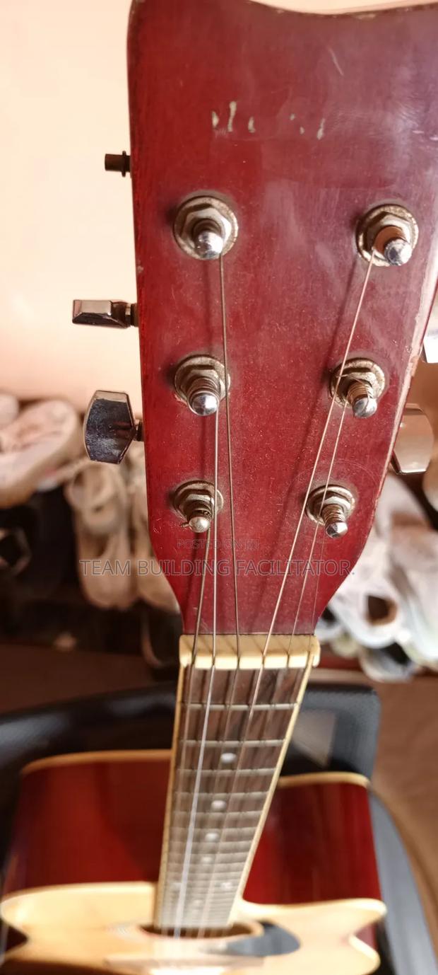 Semi-Acoustic Guitar - thumbnail 6
