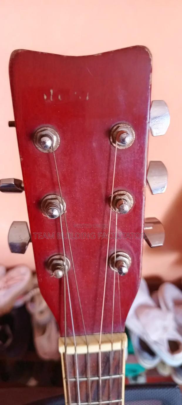 Semi-Acoustic Guitar - thumbnail 7