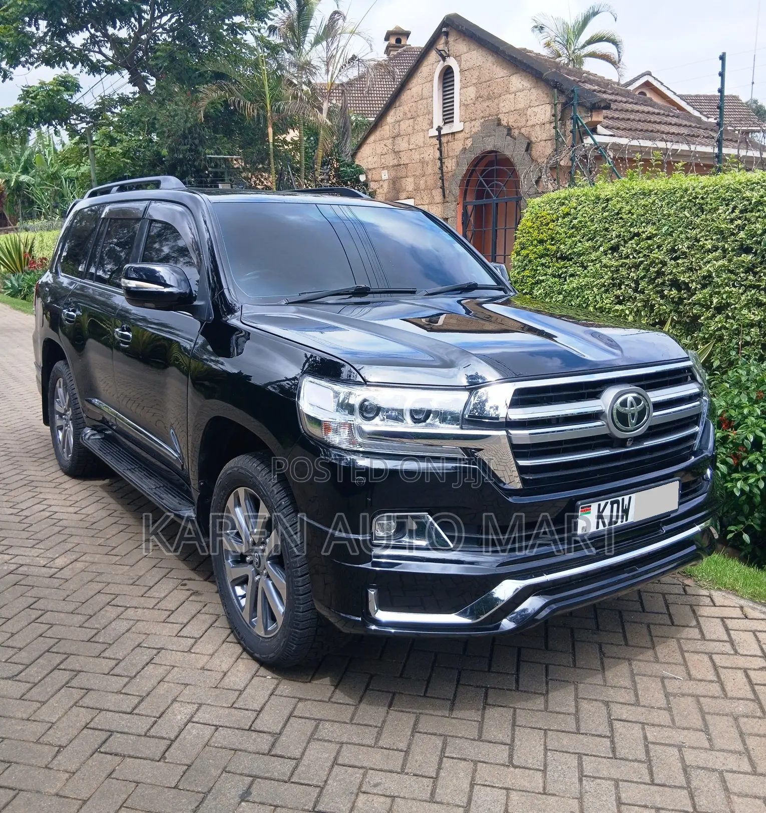 Toyota Land Cruiser 2010 Black
