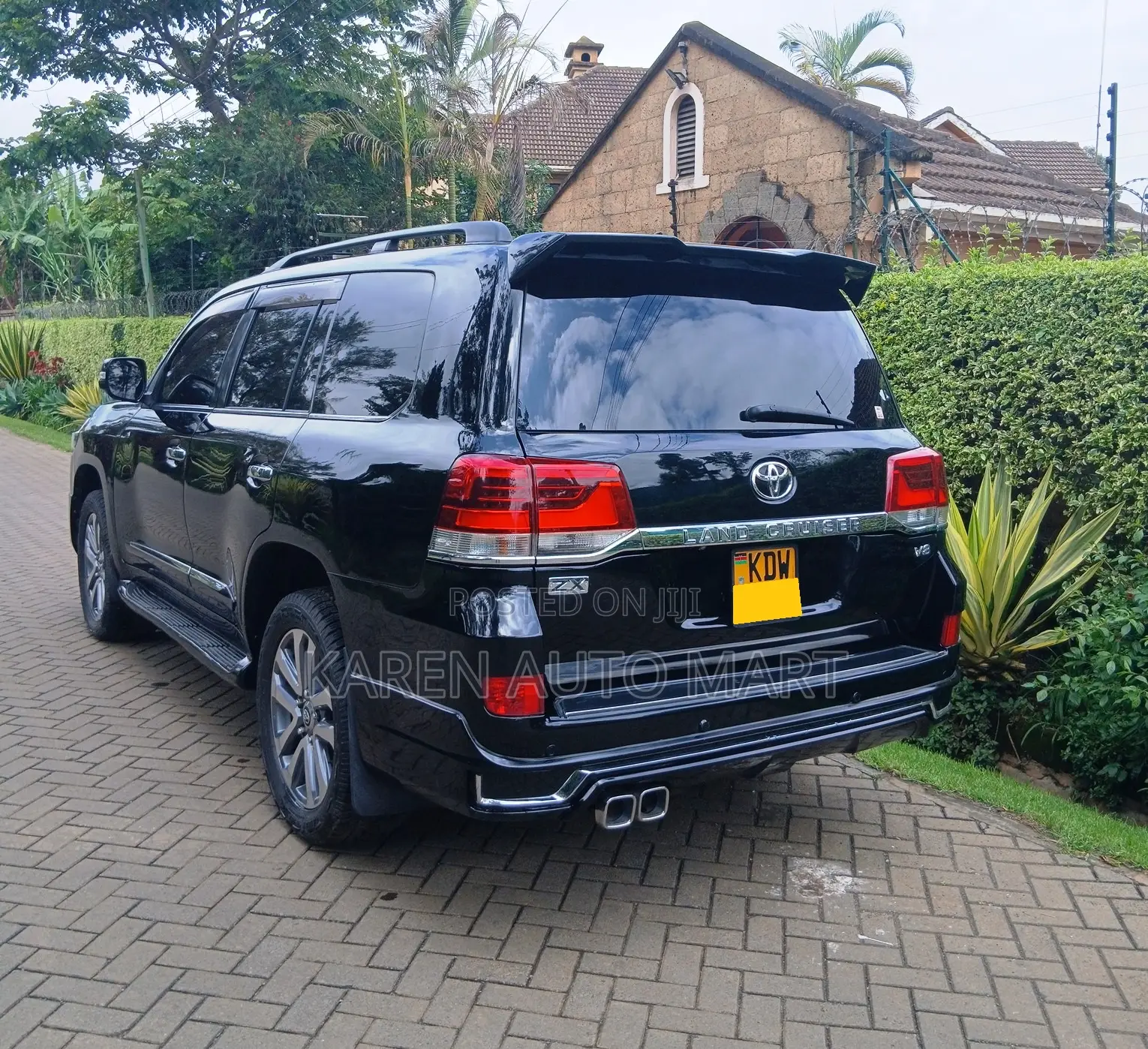 Toyota Land Cruiser 2010 Black