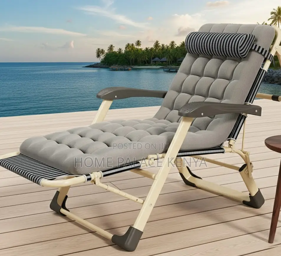 Sun Lounger: Portable Zero Gravity Lounge Chair