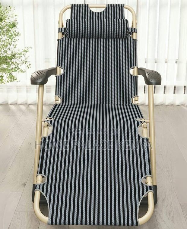 Sun Lounger: Portable Zero Gravity Lounge Chair - thumbnail 16