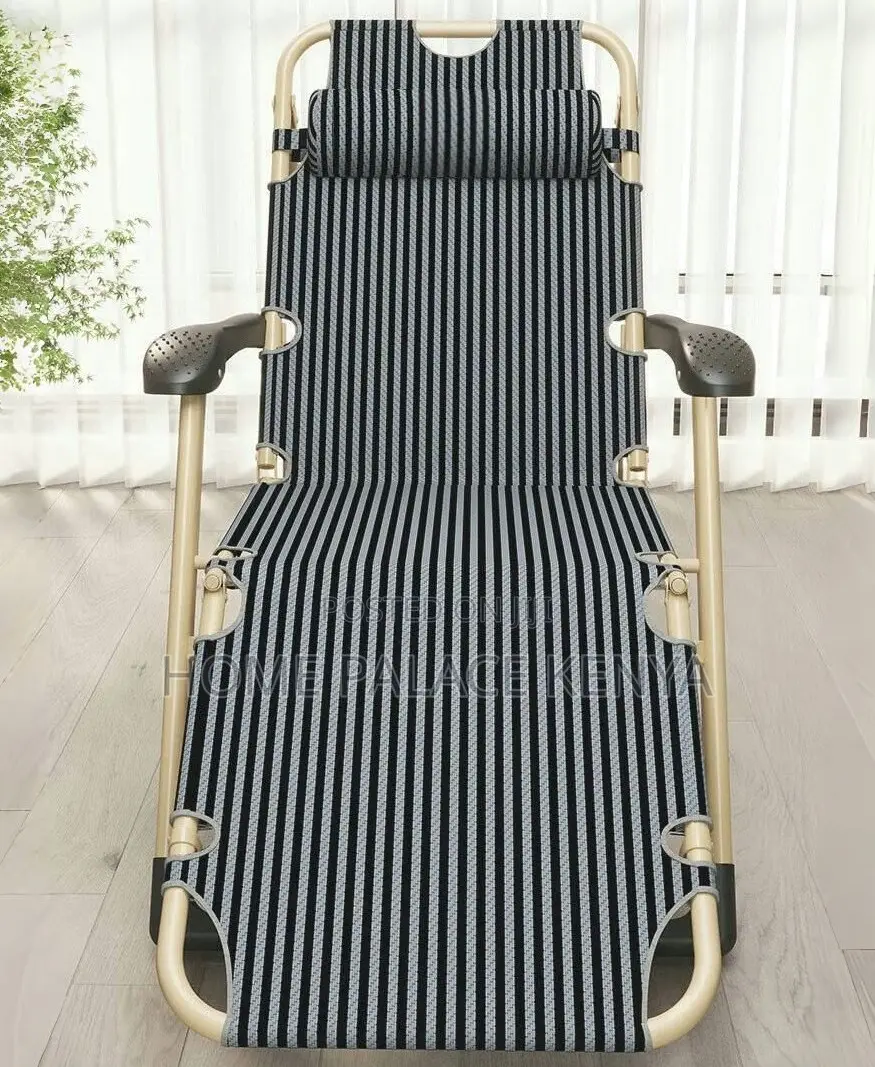 Sun Lounger: Portable Zero Gravity Lounge Chair