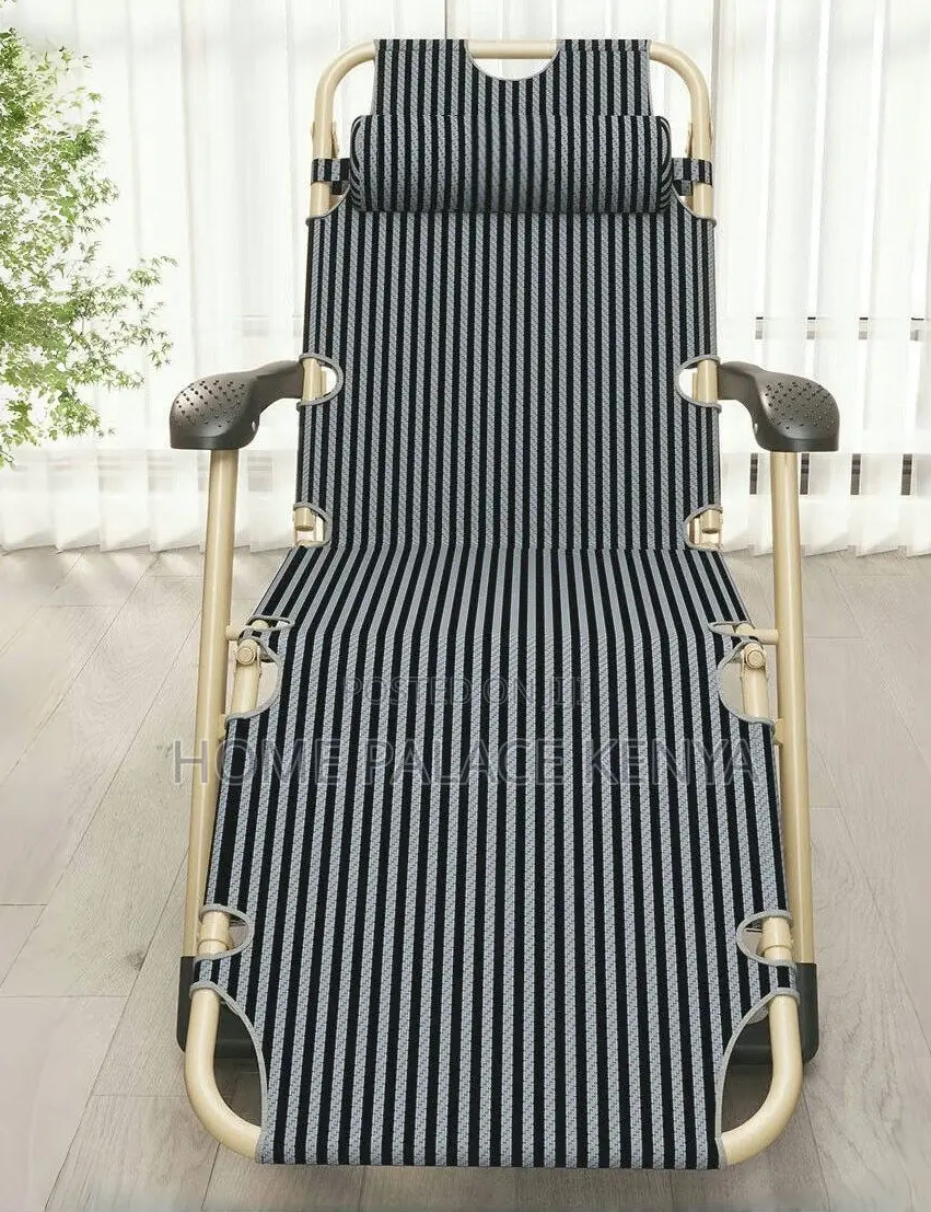 Sun Lounger: Portable Zero Gravity Lounge Chair