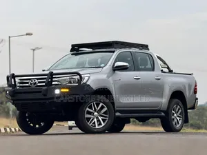 Toyota Hilux Revo Double Cab Deisel 2.8 AWD 2018 Silver
