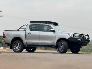 Toyota Hilux Revo Double Cab Deisel 2.8 AWD 2018 Silver