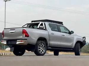 Toyota Hilux Revo Double Cab Deisel 2.8 AWD 2018 Silver