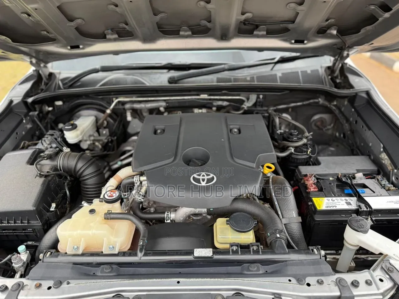 Toyota Hilux Revo Double Cab Deisel 2.8 AWD 2018 Silver