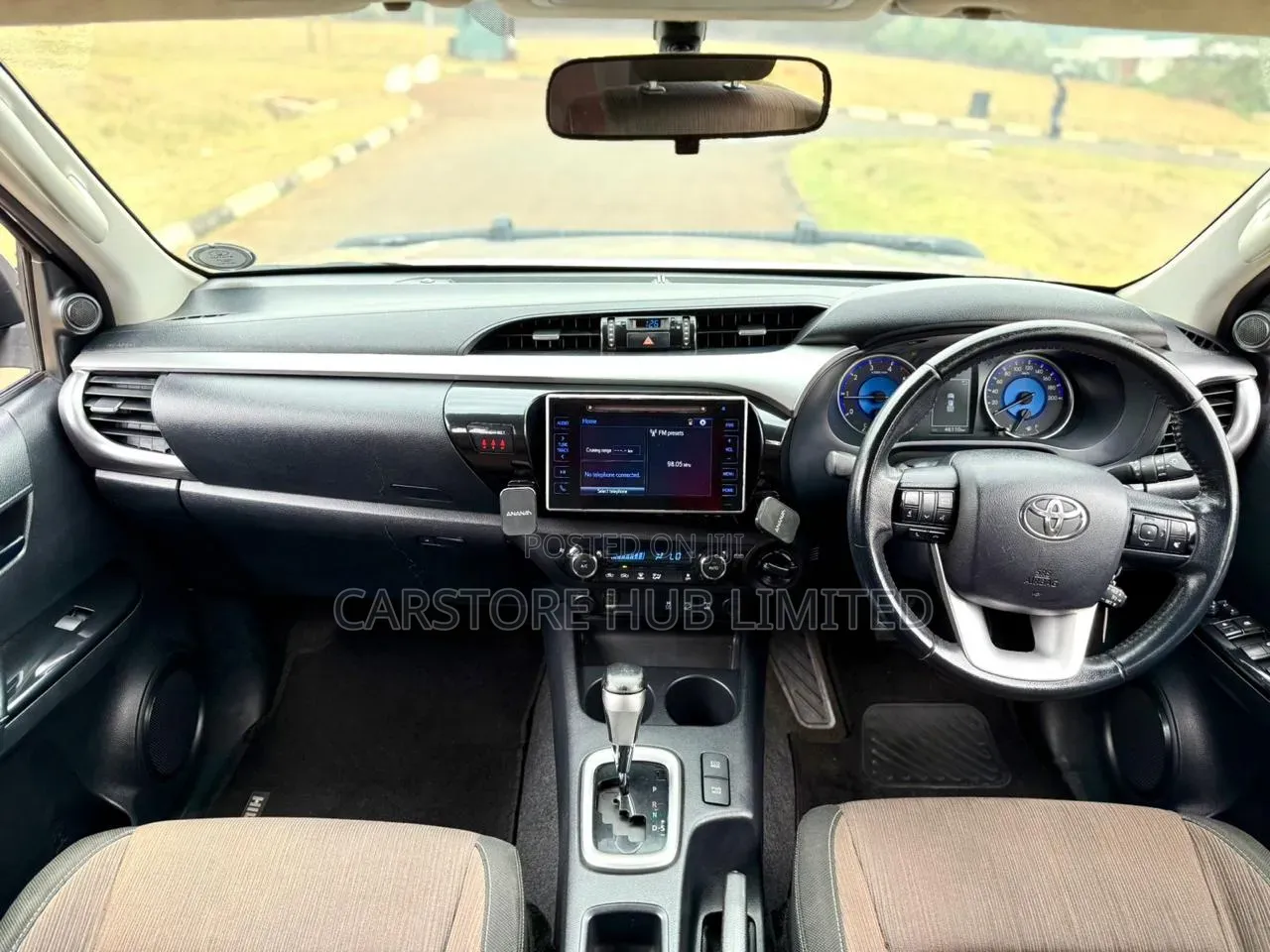 Toyota Hilux Revo Double Cab Deisel 2.8 AWD 2018 Silver