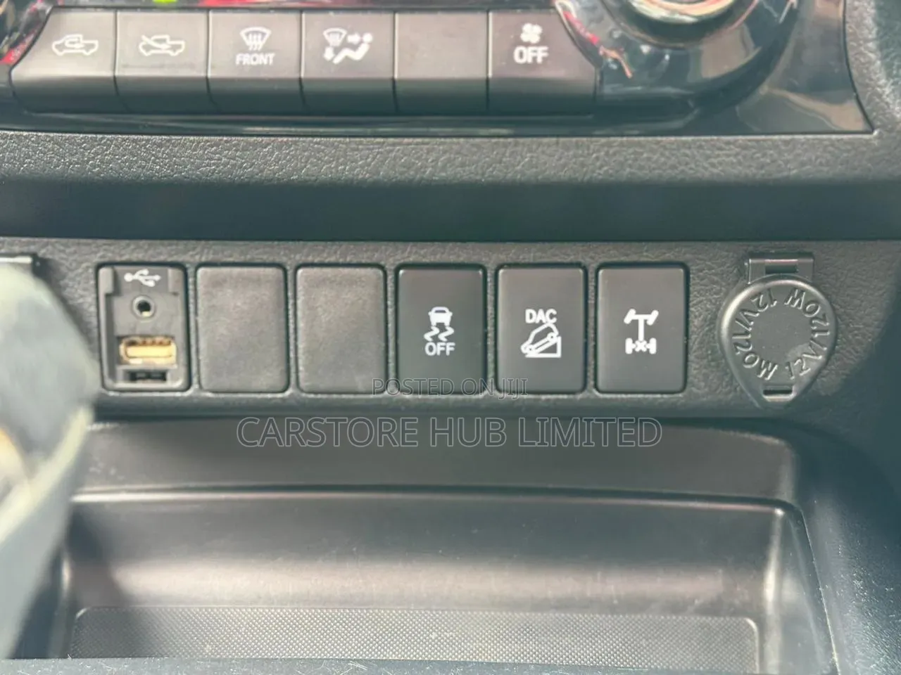 Toyota Hilux Revo Double Cab Deisel 2.8 AWD 2018 Silver