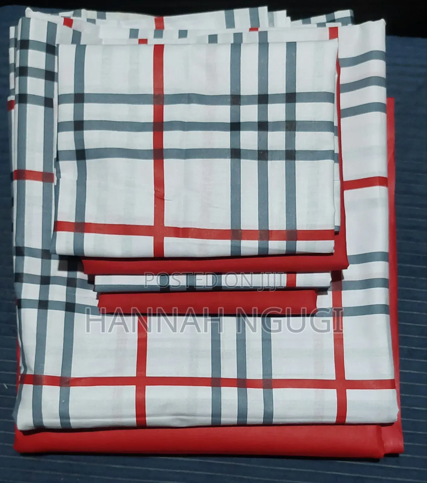 Premium Pure Cotton Bedsheets (7×8) : 2 Bedsheets 4 Pillow Cases