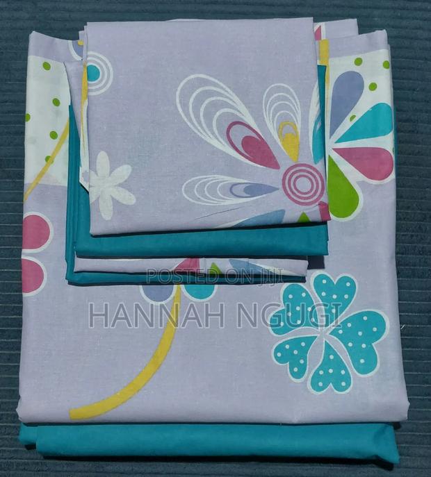 Premium Pure Cotton Bedsheets (7×8) : 2 Bedsheets 4 Pillow Cases - thumbnail 2