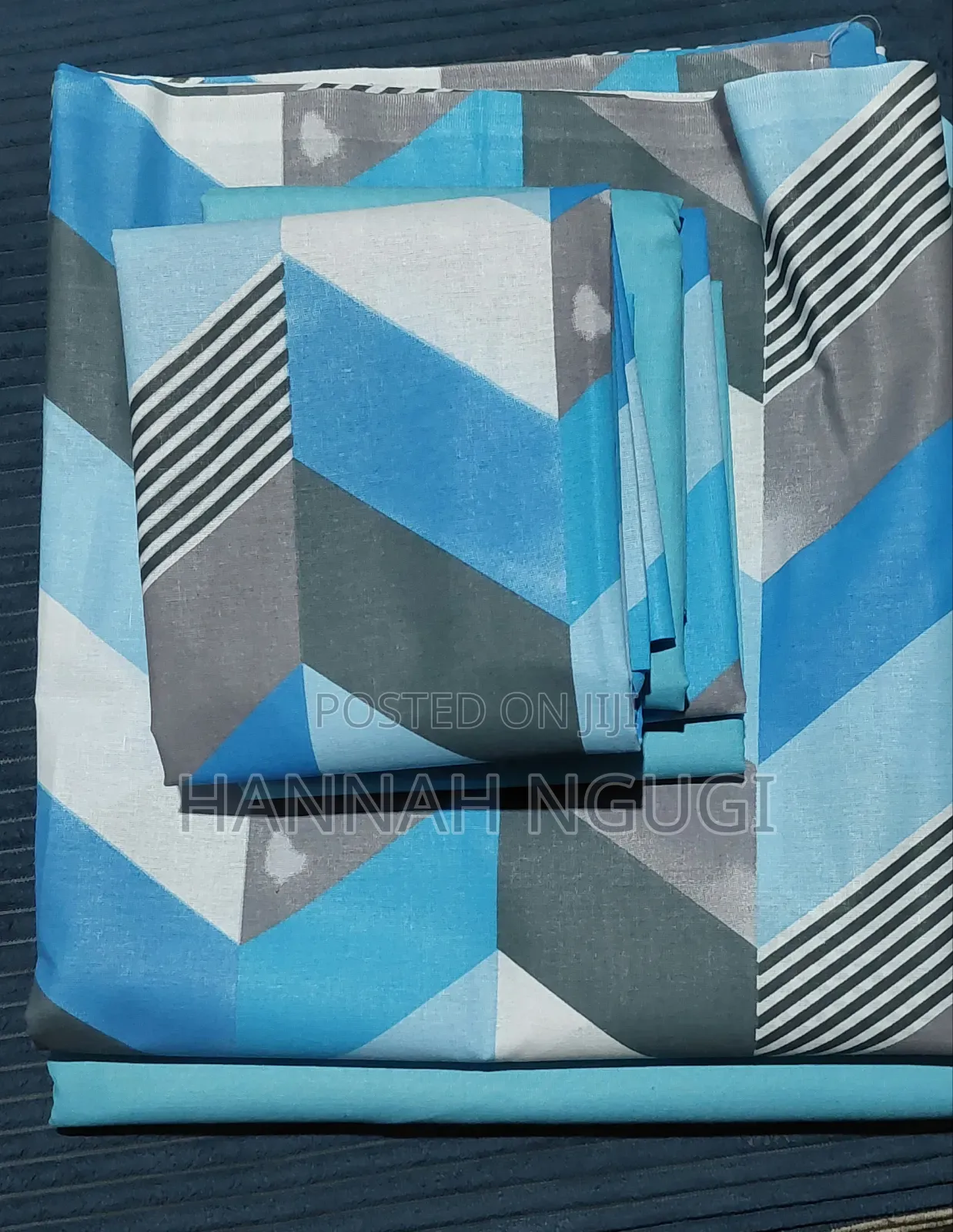 Premium Pure Cotton Bedsheets (7×8) : 2 Bedsheets 4 Pillow Cases